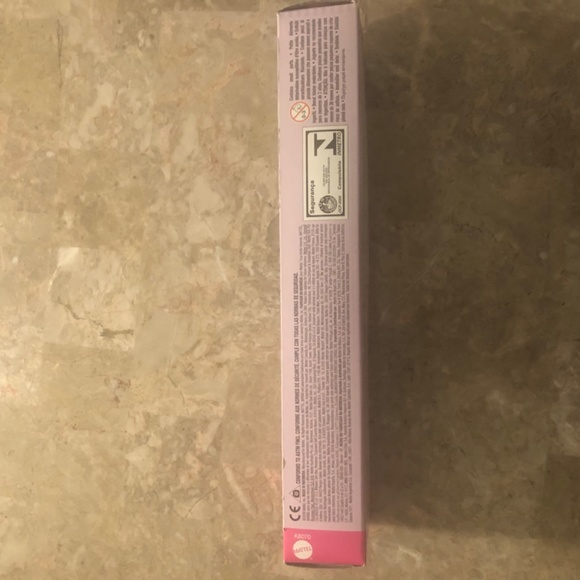 Barbie - Picture 8 of 10